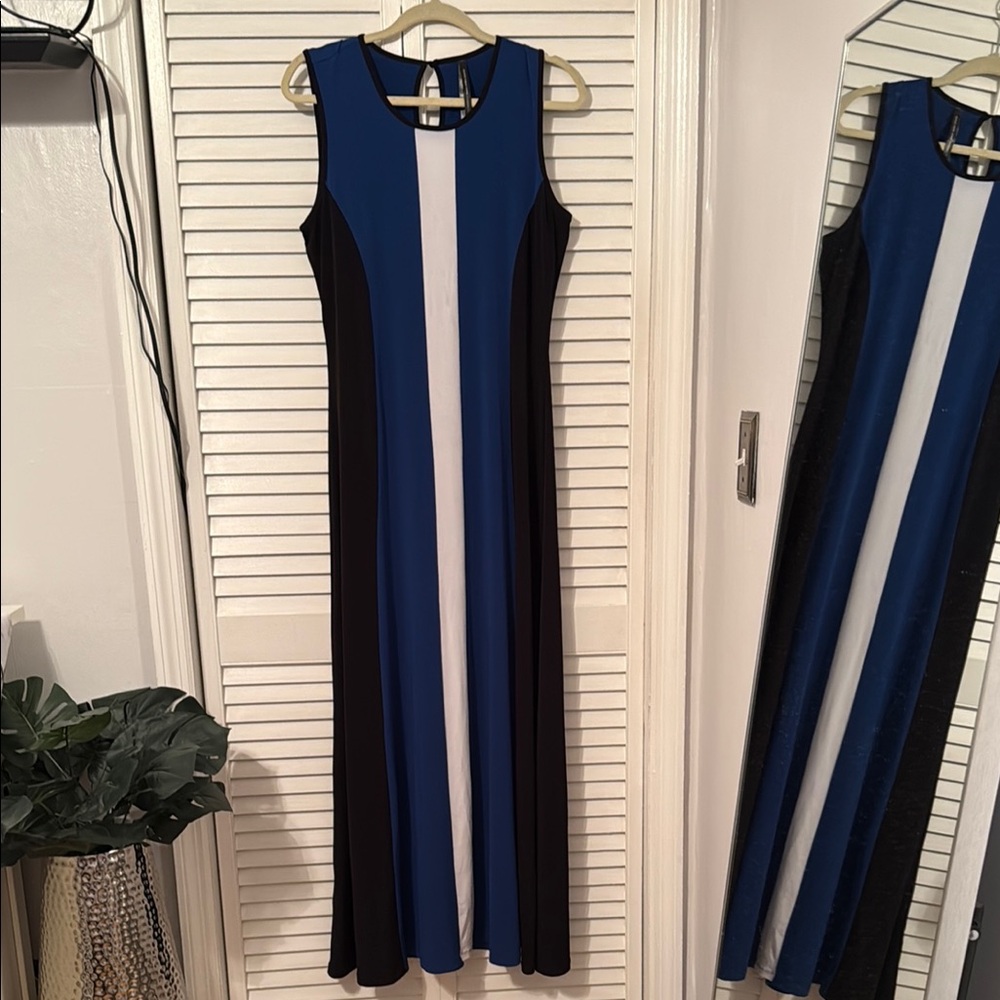 Andrew Marc Blue and White Sleeveless Sheath Maxi Dress